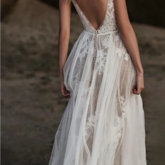 Allure Bridal new with tags wedding dresss